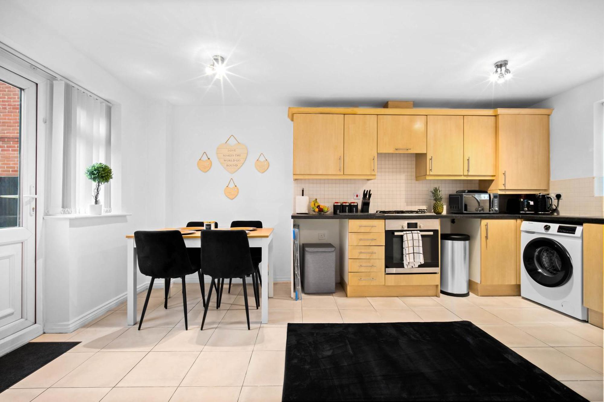 Harmony House 3 Bedroom New Build For Families, Contractors, Black Country Museum Sleeps 6 Tipton Bagian luar foto
