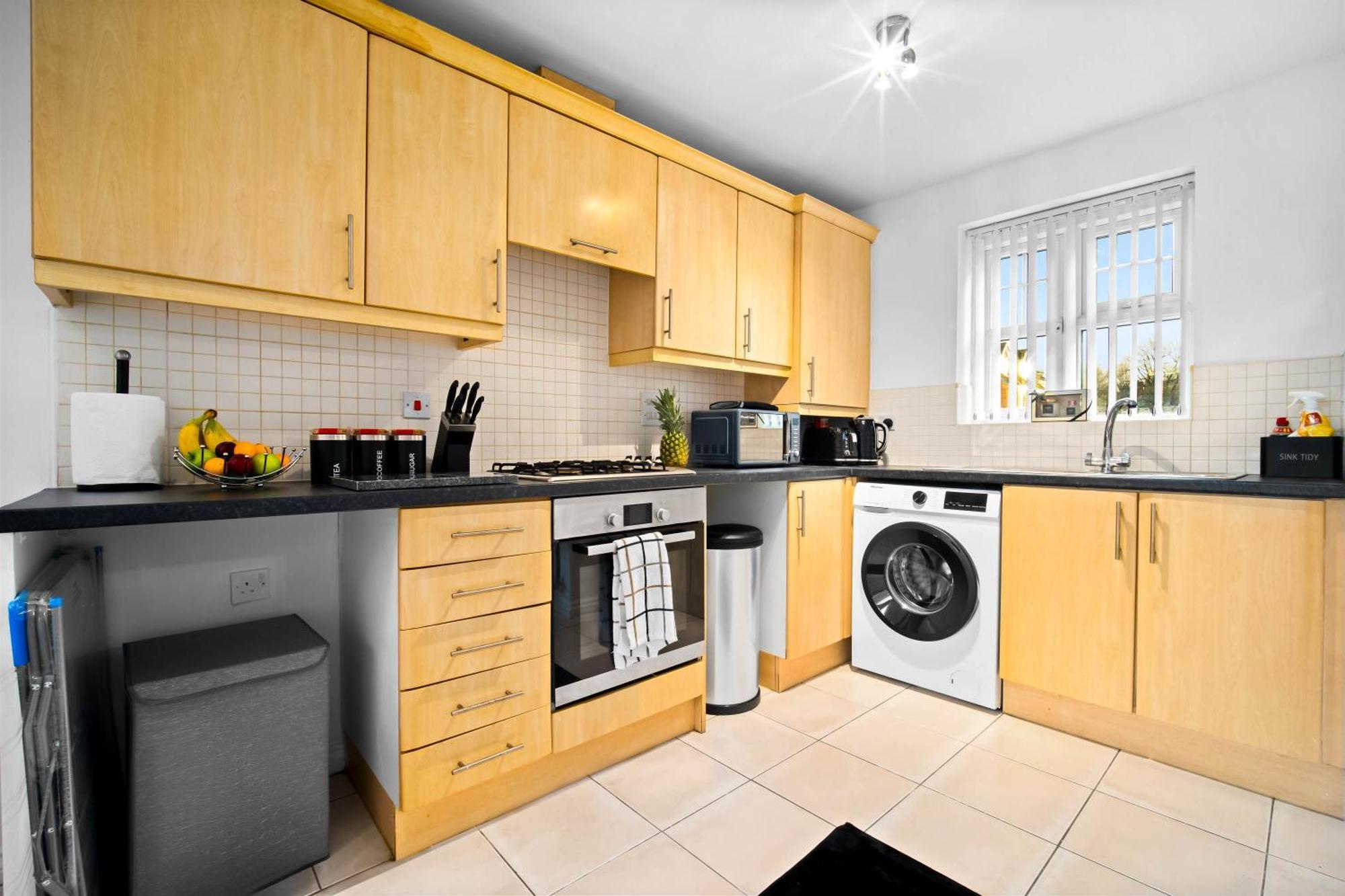 Harmony House 3 Bedroom New Build For Families, Contractors, Black Country Museum Sleeps 6 Tipton Bagian luar foto