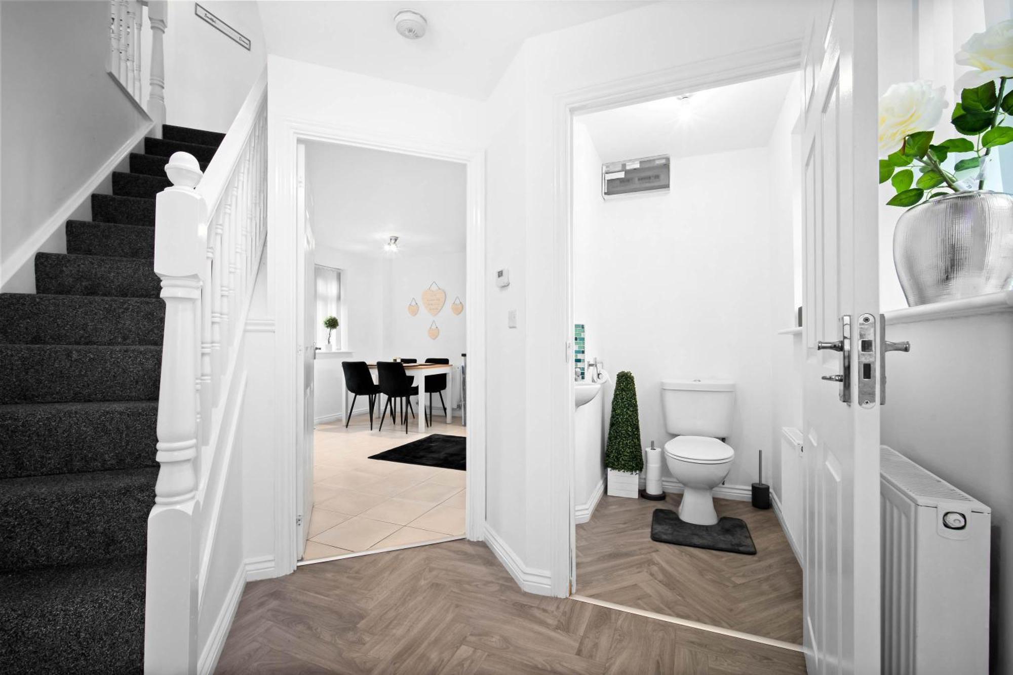 Harmony House 3 Bedroom New Build For Families, Contractors, Black Country Museum Sleeps 6 Tipton Bagian luar foto