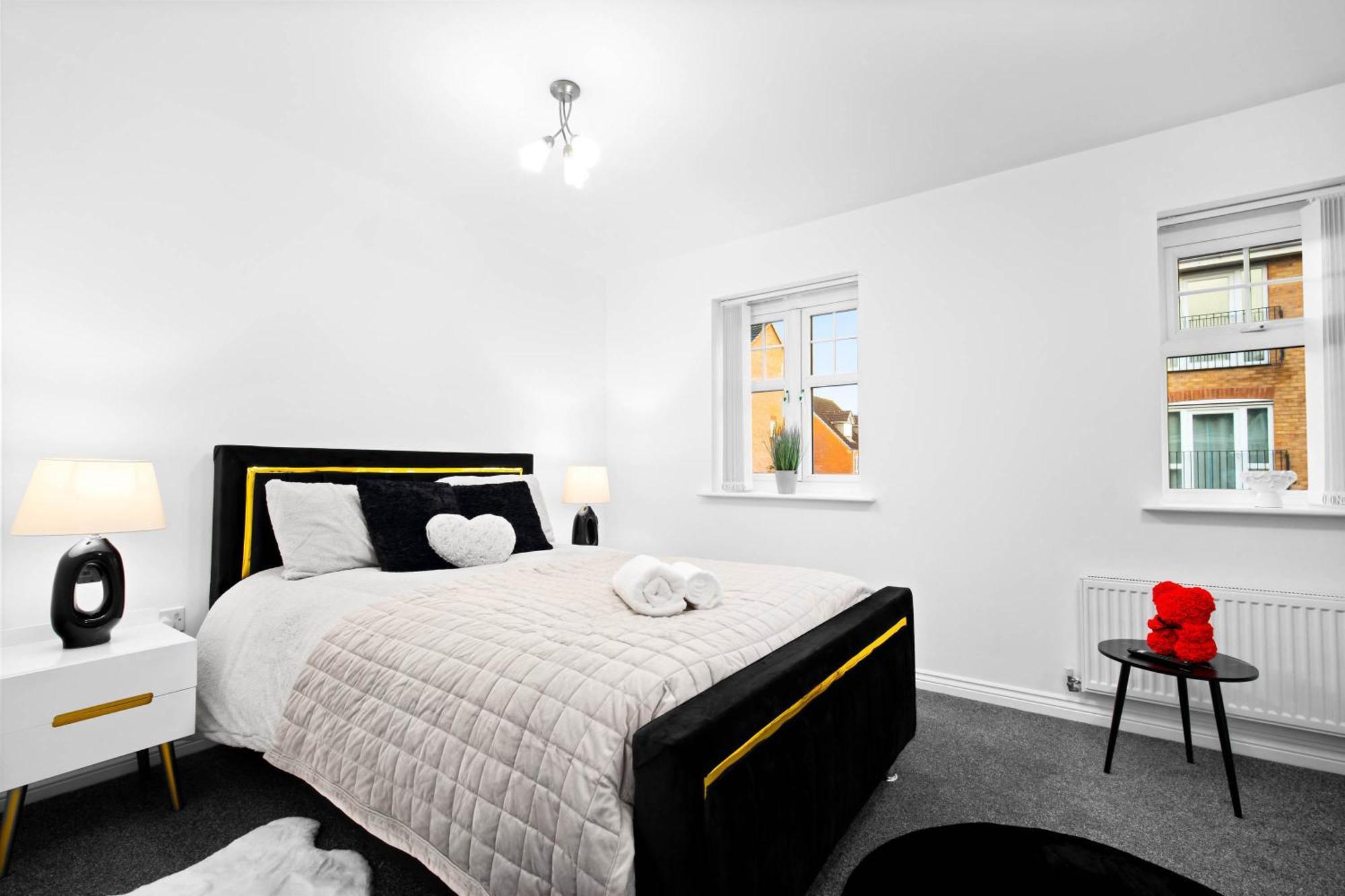 Harmony House 3 Bedroom New Build For Families, Contractors, Black Country Museum Sleeps 6 Tipton Bagian luar foto